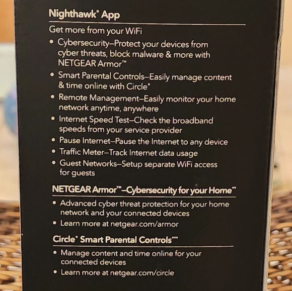 Netgear Nighthawk AC1750 Smart WiFi Router - Picture 2 of 6